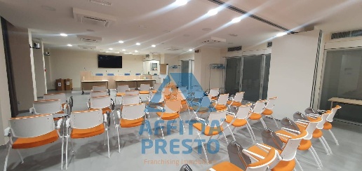 Foto Ufficio a Firenze di 1650 m² in vendita