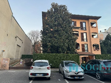 Foto Magazzino in Via Durini, Monza Via Lecco - Via Bergamo di 27 m²