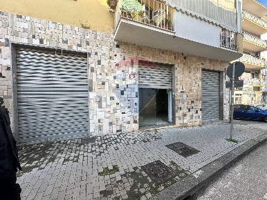 Foto Locale commerciale in San Pasquale, Benevento Ponticelli di 97 m²
