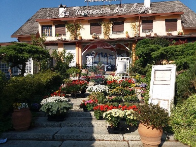 Foto Hotel in Piazza Maria Pallini sorbolo levante, Brescello di 1450 m²