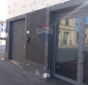 Foto Negozio in Via Livornese, Empoli Ponte a Elsa - Brusciana di 115 m²