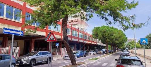Foto Ufficio in Via Aurelio Carrante, Bari Poggiofranco di 96 m² in vendita