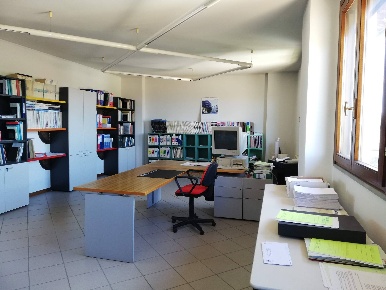 Foto Ufficio in via raffaello, Santa Croce sull'Arno Centro di 108 m²