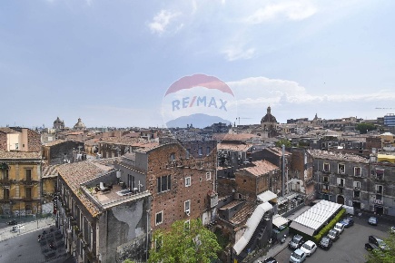 Foto Attività commerciale in Corso Sicilia, Catania Corso Sicilia - Fiera