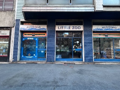 Foto Negozio in Via Cenisio, Milano Cenisio di 105 m² con 1 locali