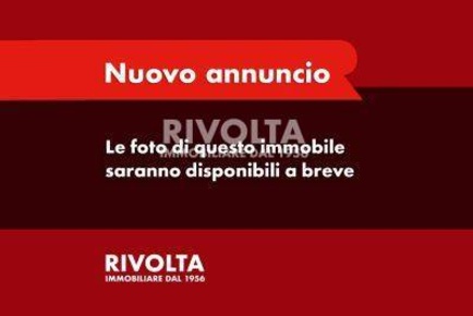Foto Locale commerciale in Via Salaria, Roma di 40 m² con 2 locali
