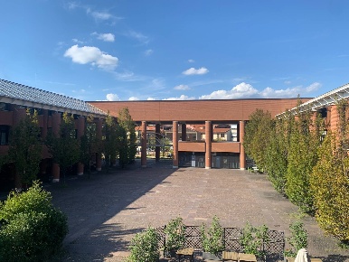 Foto Ufficio in Piazza Marconi, Vimercate Semicentro di 54 m² con 1 locali