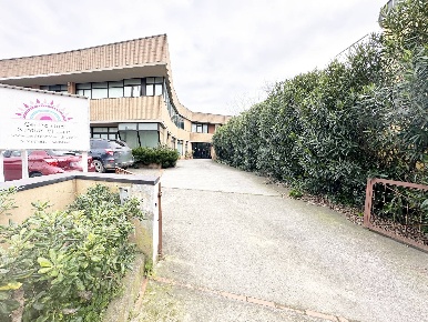 Foto Ufficio in via del chiesino, Pontedera Villaggi, Bellaria di 260 m²