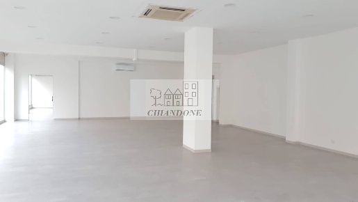 Foto Negozio a Spilimbergo Centro di 400 m² in vendita