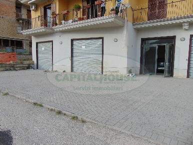 Foto Locale commerciale a Mugnano del Cardinale di 130 m² con 1 locali
