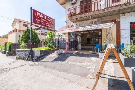 Foto Negozio in VIA GIUSEPPE MOTTA, San Giovanni la Punta Centro di 76 m²