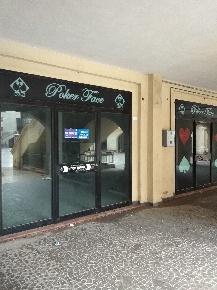Foto Negozio in PIAZZA MATTARELLA, Enna Centro di 470 m² con 1 locali
