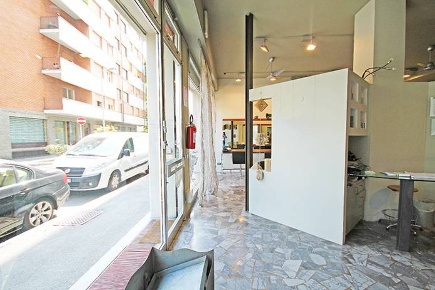 Foto Negozio a Bergamo Stazione di 105 m² con 3 locali in vendita