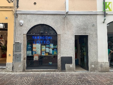Foto Attività commerciale in Via San Cristoforo, Saronno di 40 m²