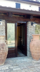 Foto Attività commerciale in VIA FAGETO, Cesena di 600 m² con 10 locali