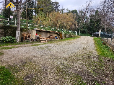 Foto Attività commerciale a Ascoli Piceno di 65 m² con 1 locali in vendita