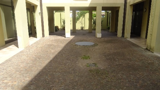 Foto Locale commerciale in via piave, Caerano di San Marco Centro di 64 m²