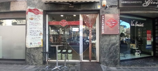 Foto Attività commerciale in Viale Principe Umberto, Caltagirone Centro