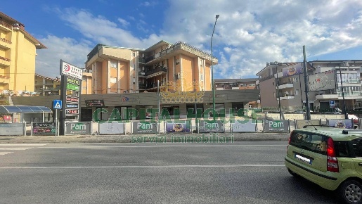 Foto Locale commerciale a Mercogliano di 3000 m² in vendita