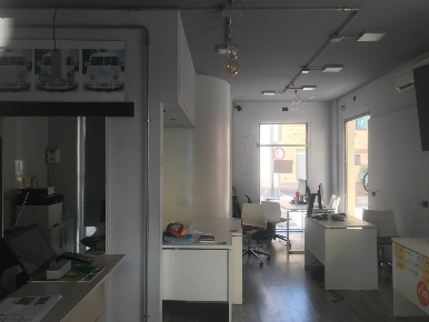 Foto Locale commerciale a San Benedetto del Tronto di 40 m² con 1 locali