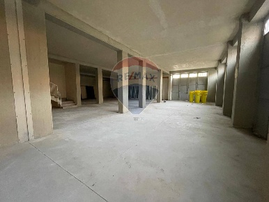 Foto Attività commerciale in Via:Luigi Capuana, Camporotondo Etneo
