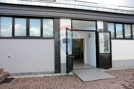 Foto Ufficio in via lombardia, Lurate Caccivio Centro di 60 m² con 1 locali