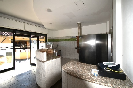 Foto Attività commerciale in grazia deledda, Usmate Velate Velate di 50 m²