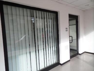 Foto Ufficio in Via Montegrappa, Grottammare Centro di 230 m² con 9 locali