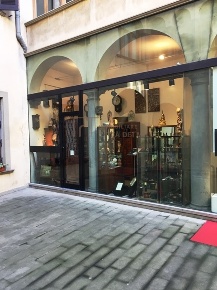 Foto Negozio in Via XX Settembre, Bergamo Centro di 65 m² con 2 locali