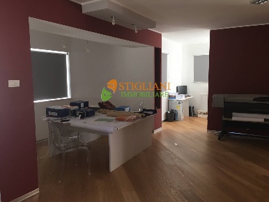 Foto Ufficio in Zona Cese, Campobasso Cese di 95 m² con 3 locali in vendita