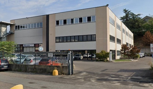 Foto Ufficio in Via Caboto, Legnano di 230 m² con 1 locali in affitto