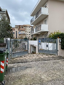 Foto Magazzino a San Benedetto del Tronto di 20 m² in vendita