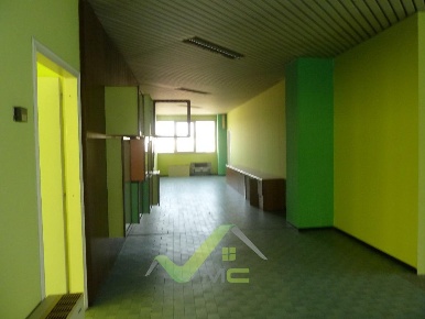 Foto Ufficio in Via Monte Grappa, Tribiano Centro di 1300 m² in affitto