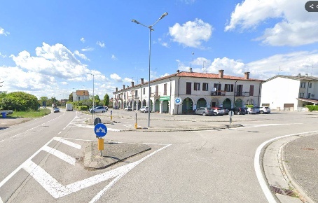 Foto Attività commerciale in via asiago, Roncoferraro Barbasso di 306 m²