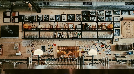 Foto Bar a Busto Arsizio Piazza Santa Maria di 70 m² con 1 locali
