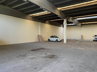Foto Attività commerciale in via sarzanese valdera, Terricciola Selvatelle