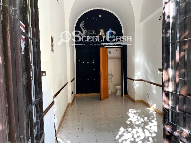 Foto Attività commerciale in Corso Umberto, Carini Centro di 15 m²