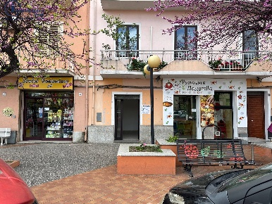 Foto Negozio in Via Monsignor Virgilio, Tortolì Centro di 50 m² in vendita