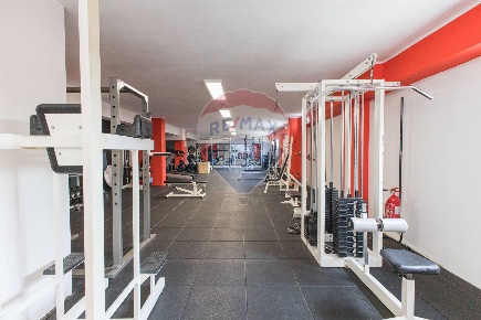 Foto Attività commerciale in Via Filippo Addis, Sassari di 355 m²