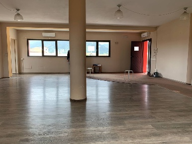 Foto Ufficio in Via Andreotti, Pietrasanta di 140 m² con 4 locali