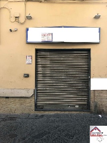 Foto Negozio in corso campano, Giugliano in Campania di 20 m² con 1 locali