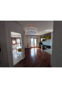 Foto Appartamento in Via Santina Campana, Pescara di 103 m² con 5 locali