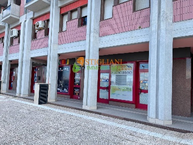 Foto Locale commerciale in Parco Dei Pini, Campobasso San Lorenzo di 70 m²