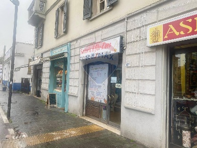 Foto Negozio in Via Emilia est, Parma San Lazzaro di 30 m² con 2 locali