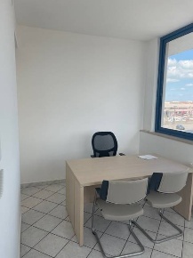 Foto Ufficio a San Benedetto del Tronto di 18 m² con 1 locali in affitto