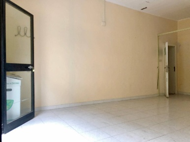 Foto Locale commerciale in Corso Matteotti, Pontedera Centro di 32 m²