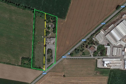 Foto Locale commerciale a Montereale Valcellina di 1160 m² con 14 locali