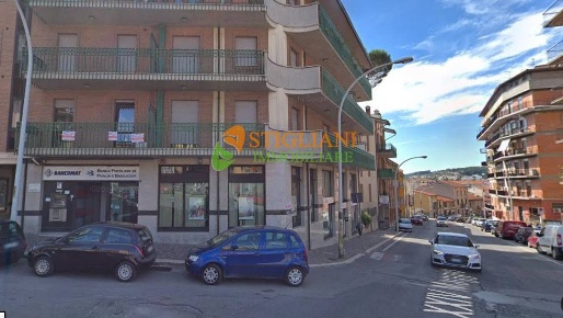 Foto Locale commerciale in Via XXIV Maggio, Campobasso Via XXIV Maggio, CEP