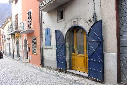 Foto Locale commerciale a Summonte di 35 m² con 1 locali in affitto