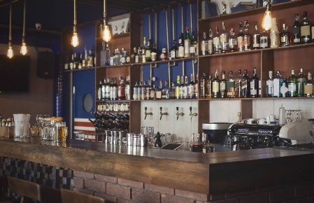 Foto Bar a Busto Arsizio Piazza Santa Maria di 80 m² con 1 locali